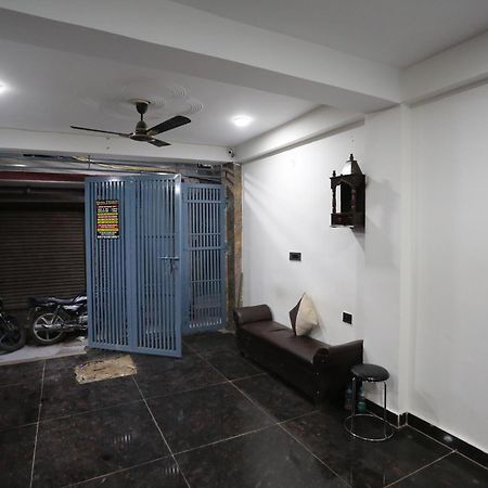 Hotel Twamev Couple Friendly Laxmi Nagar New Delhi Exterior photo